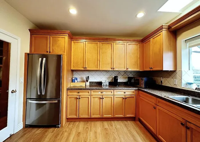 Super Cosy 8Bed & 6Bath In Vancouver Heart Near To Airport And Downtown