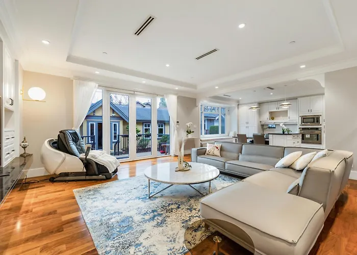 An Amazing Starhouse In Westside Vancouver
